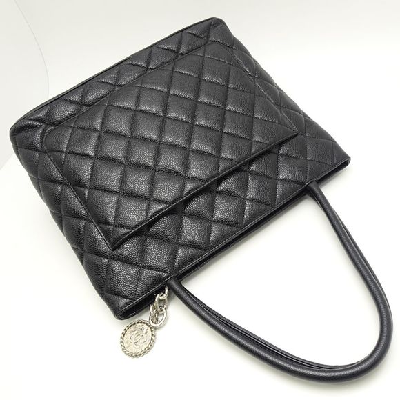 Chanel Tote Bag Black Caviar Skin - Picture 2 of 7